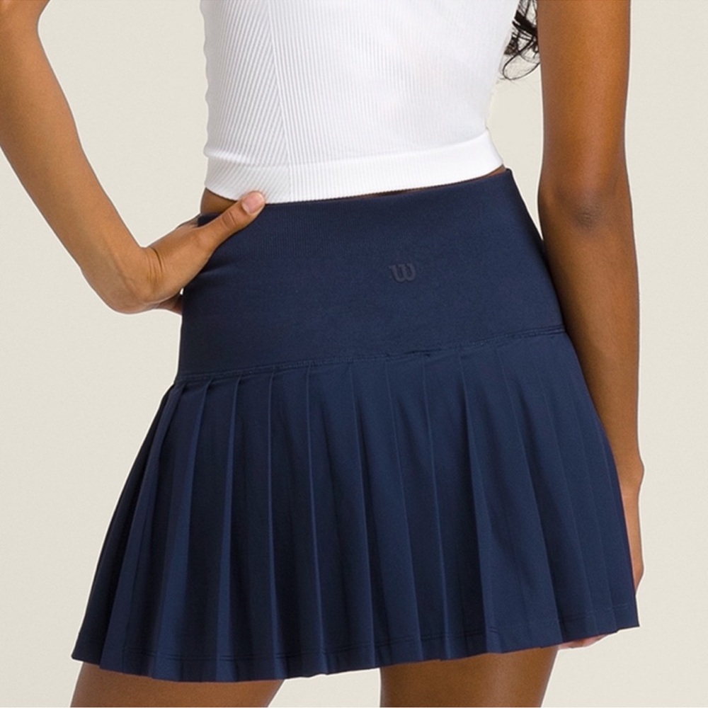 Wilson Midtown Skirt Classic Navy in size Medium - Picture 4 of 7